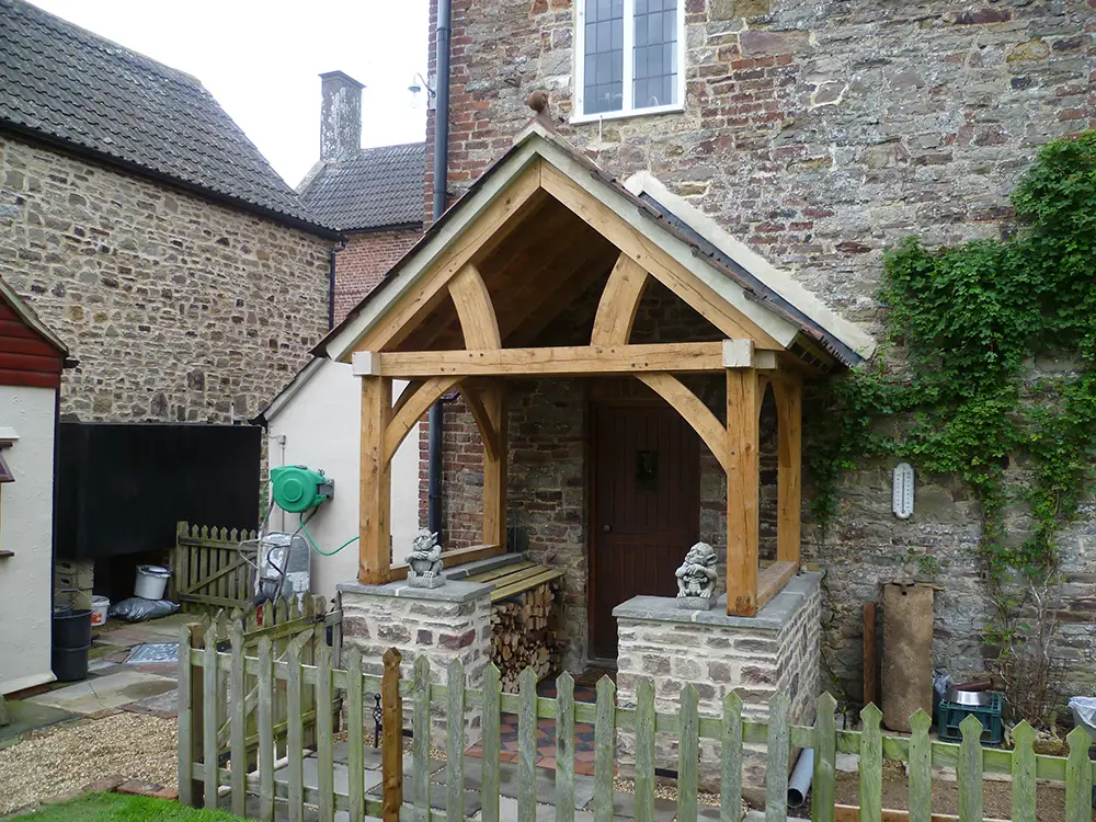 Oak Frame Entrance Porch on Mid-height Walls