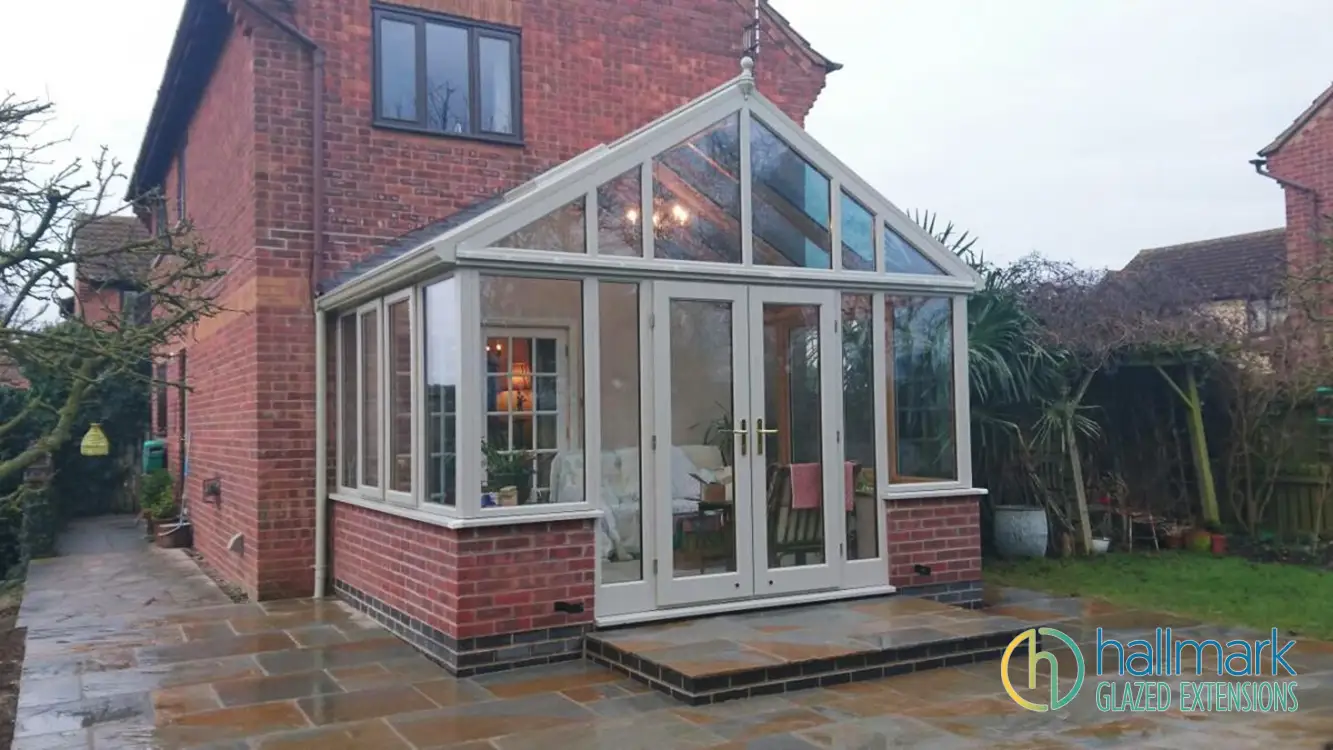 Seasoned Oak, Painted Hardwood or Aluminium; Which Glazed Extension is Right for You?