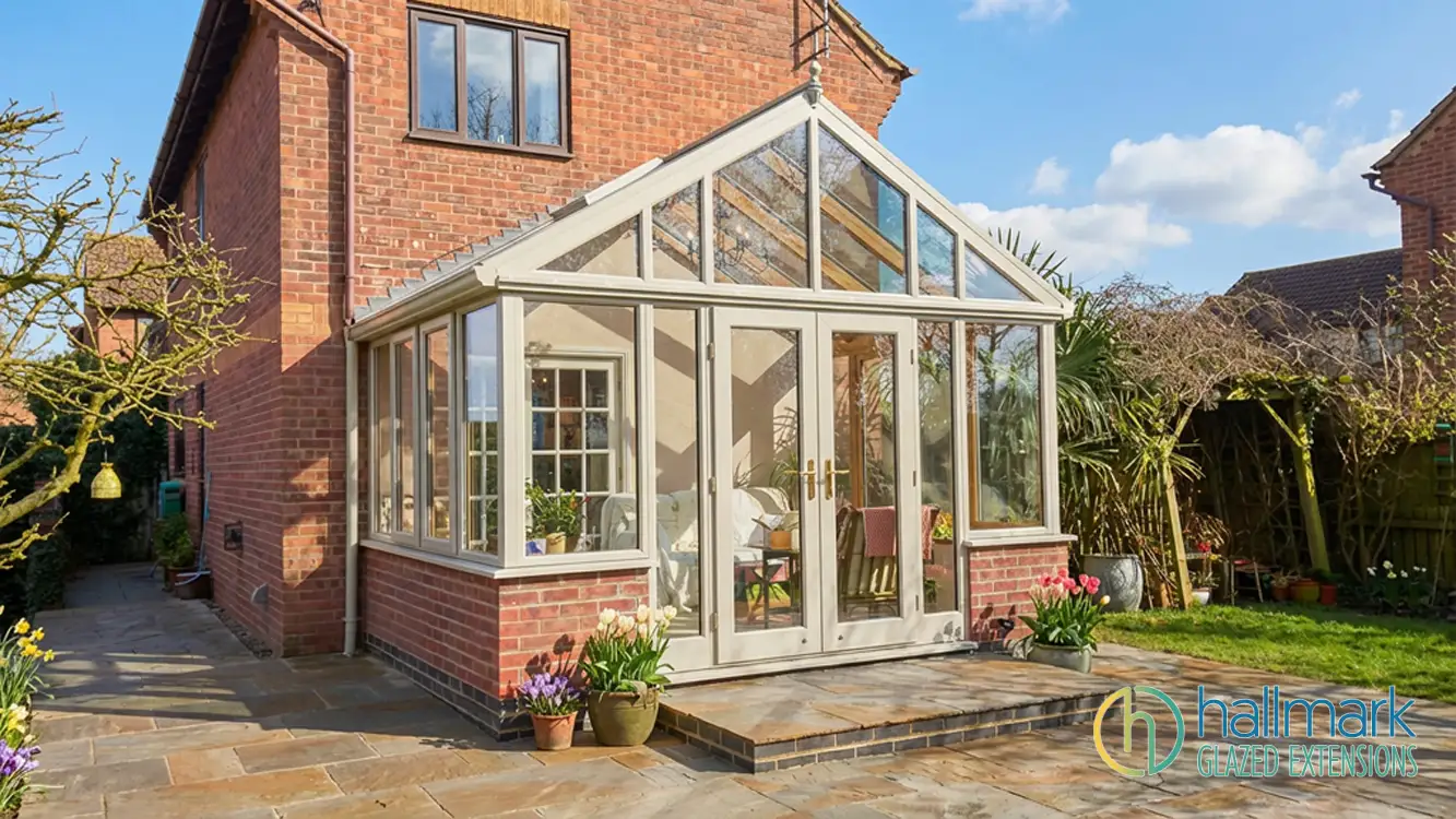 Which is better, a conservatory or an orangery?